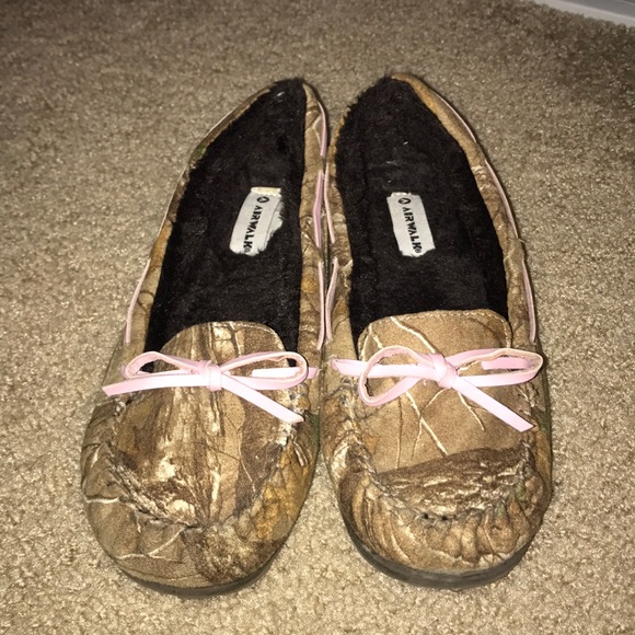 airwalk camo moccasins